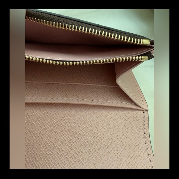 Louis Vuitton Rosalie coin purse 2024 - Picture 7 of 7